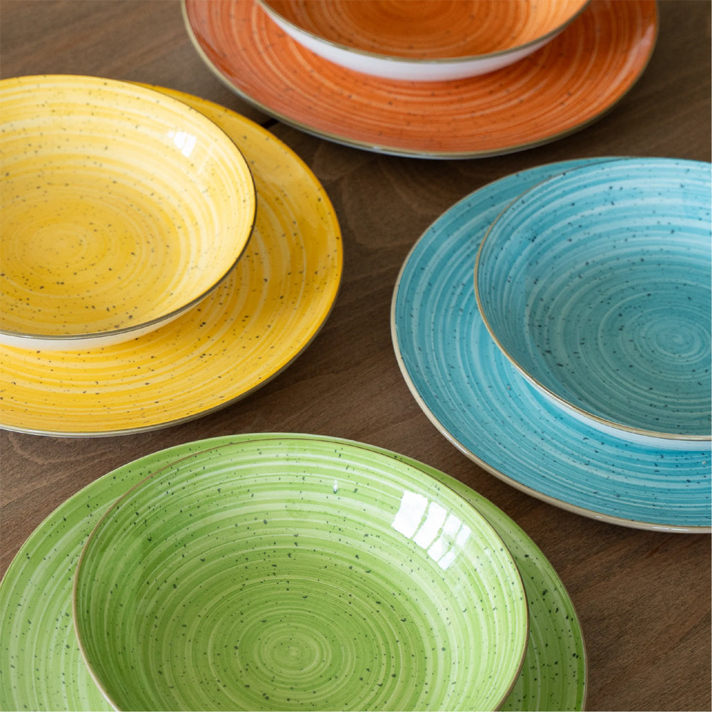 Servizi di piatti per tavola quotidiana ed elegante